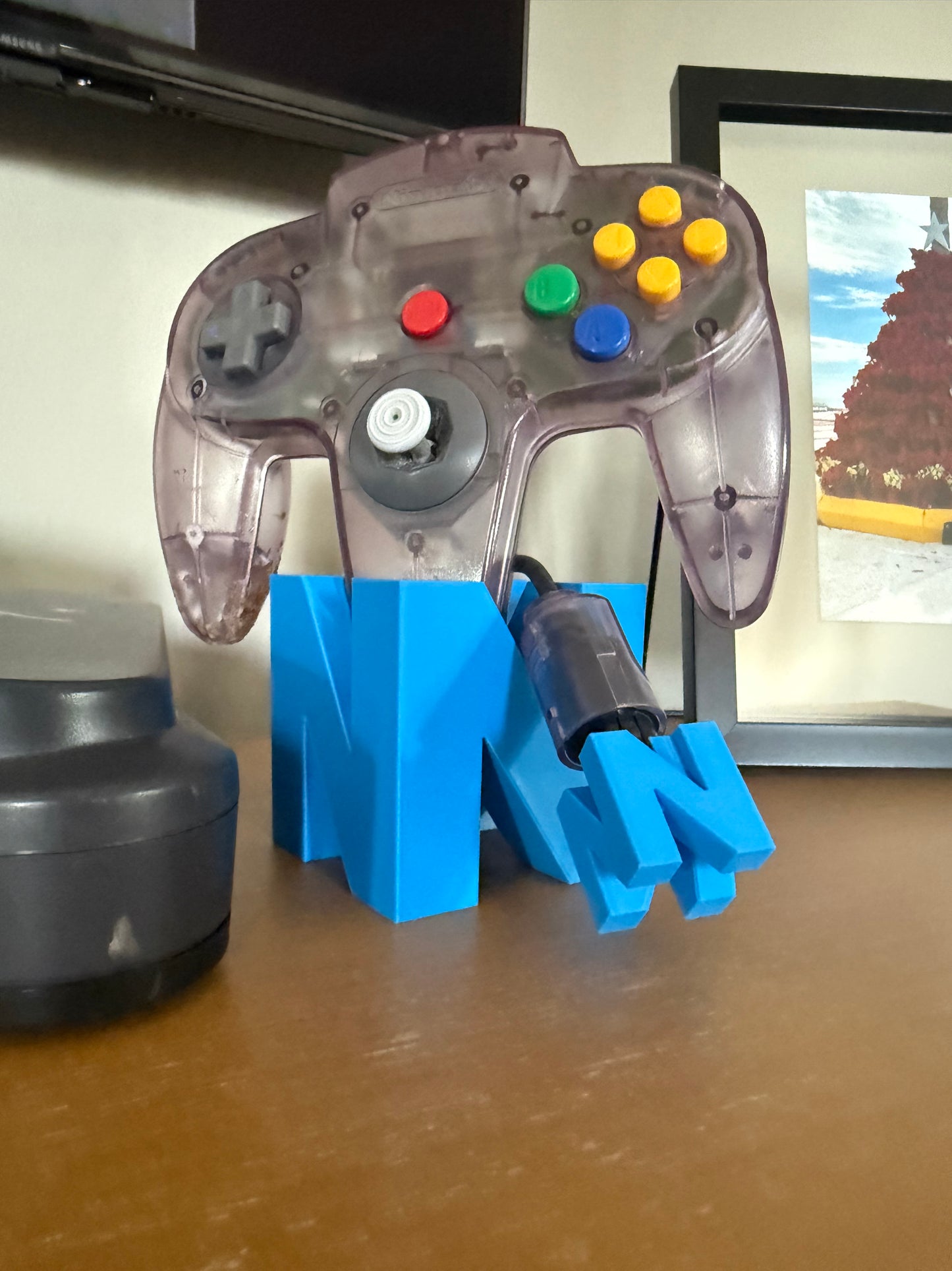 N64 Controller Display Stand + Logo Plug Cap Set