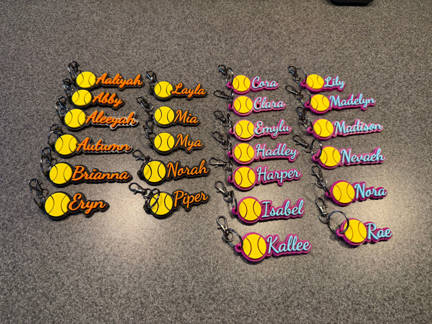 Custom 3D Printed Softball Name Keychain – Personalized Gift for Players & Teams