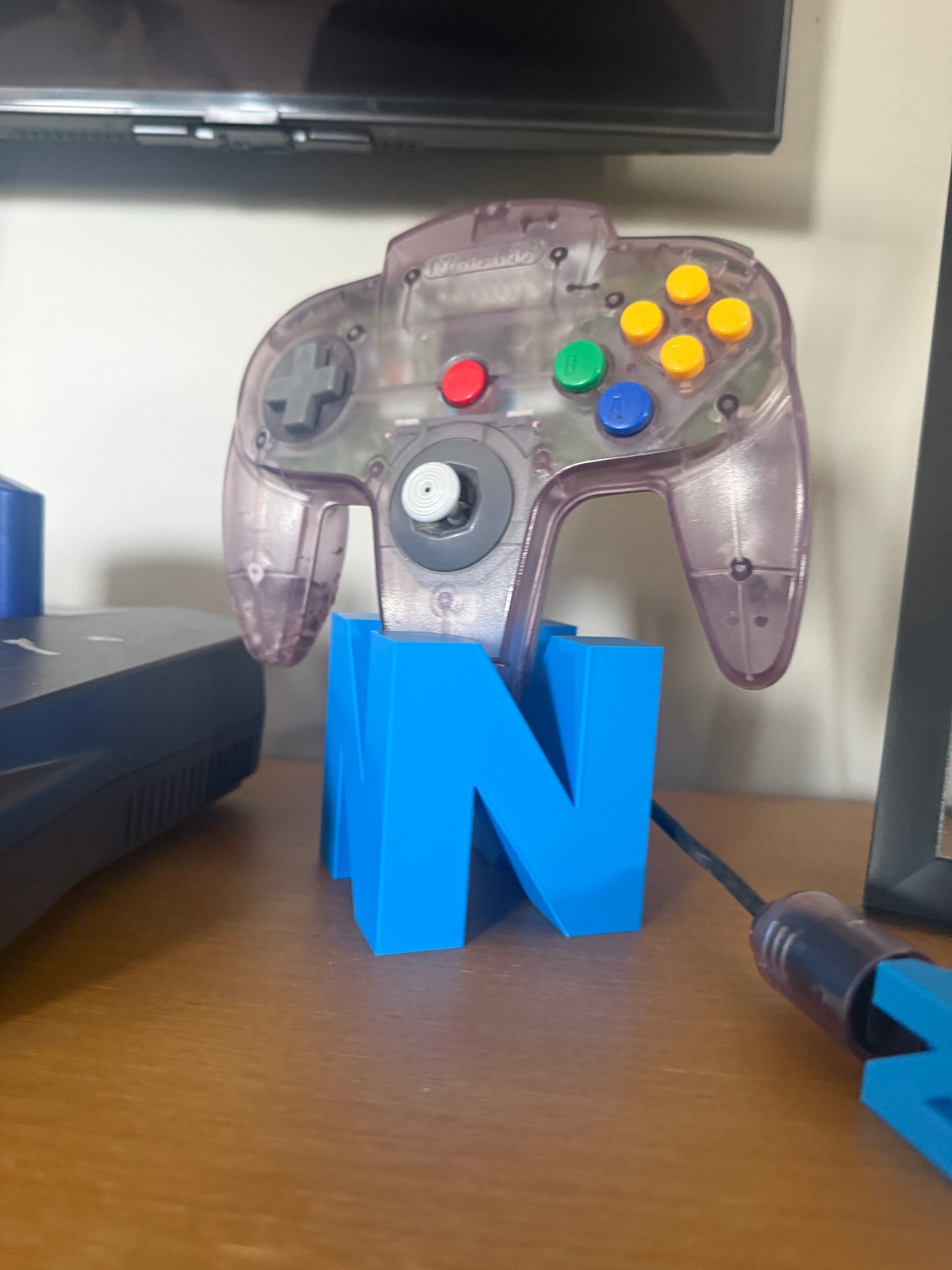 N64 Controller Display Stand + Logo Plug Cap Set