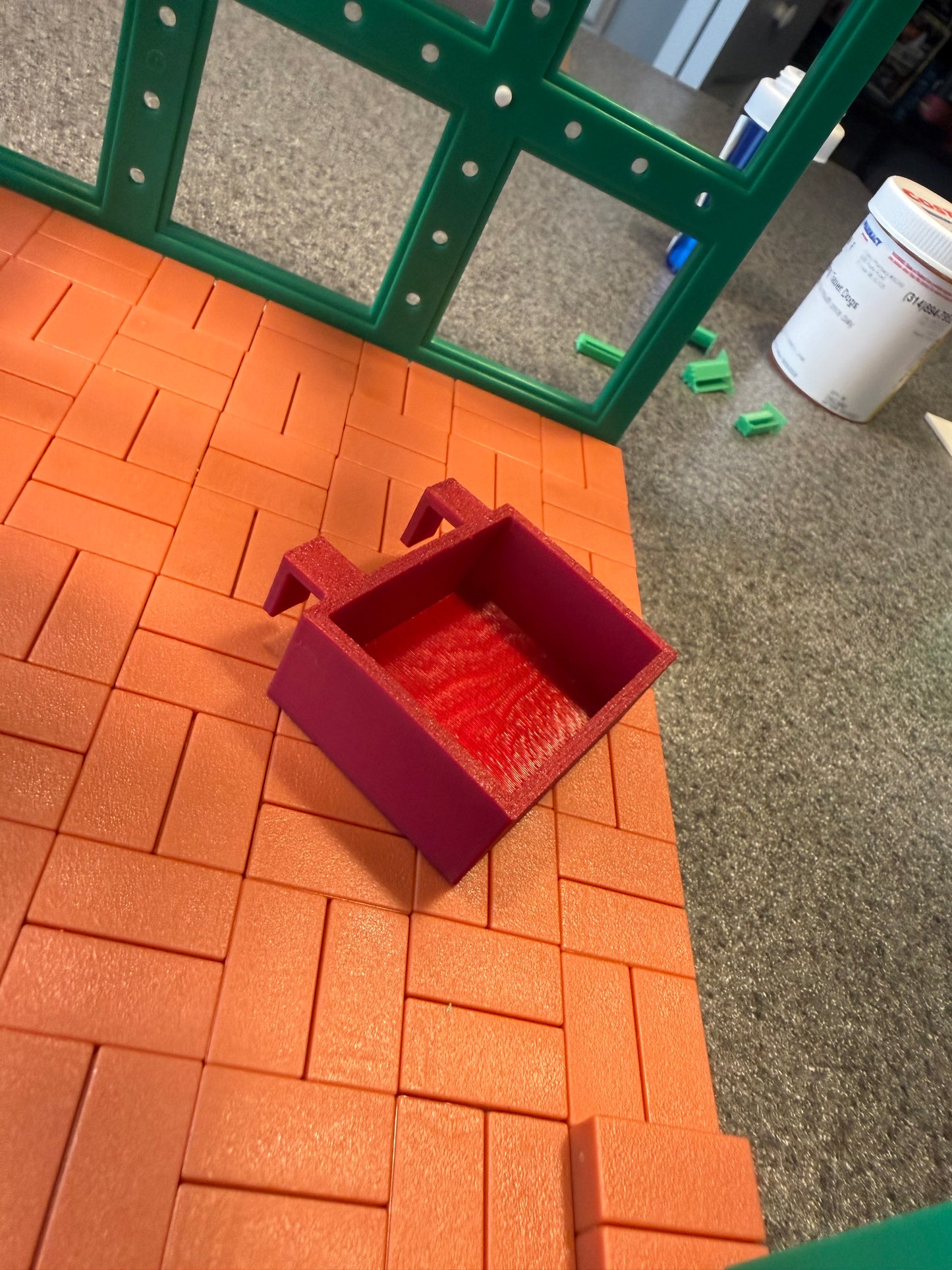 Mini Brands Greenhouse – 3D Printed Shelf & Accessory Kit
