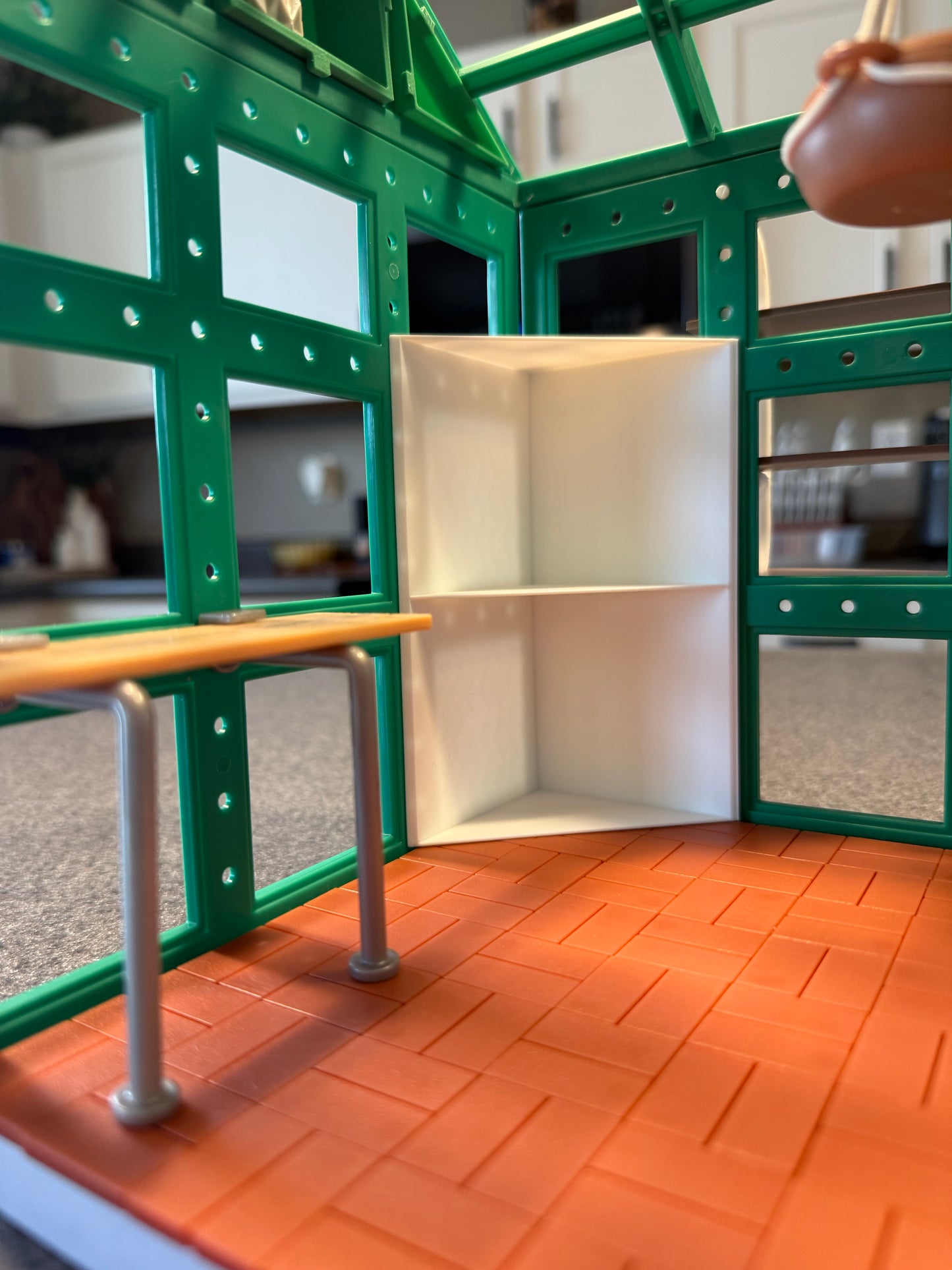 Corner Shelf (3D Printed) - Mini Brands Greenhouse